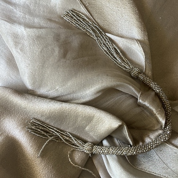 Authentic Pamella Roland gown in great condition worn once💖 - Picture 4 of 7